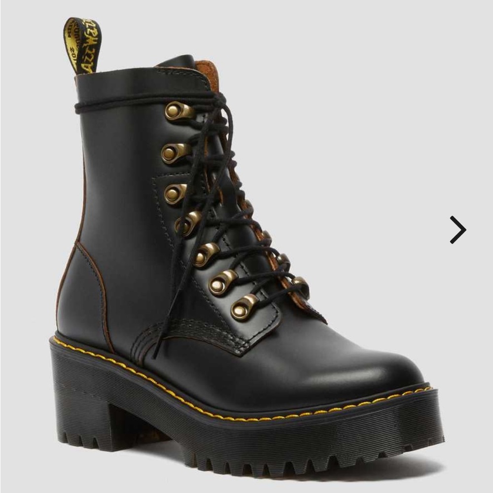Dr. Marten’s Leona Combat Boot Like New